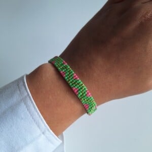 Geweven kralen armband 'Green zigzag'