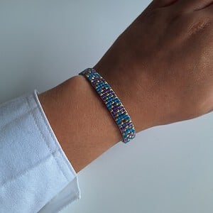 Geweven kralen armband 'Purple chevron'
