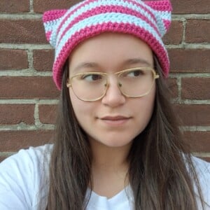 Gehaakte muts 'Hot pink & baby blue'