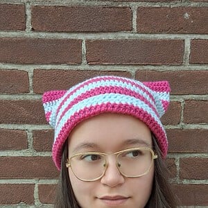 Gehaakte muts 'Hot pink & baby blue'