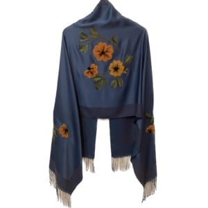 Vilt geborduurd blauwe kasjmier oversized sjaal