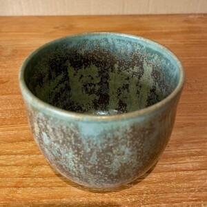 (Planten)potje keramiek bruin-blauw gemêleerd handgedraaid 7x8,5 cm