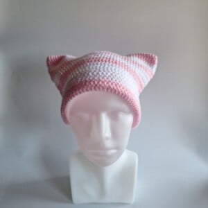 Gehaakte muts 'Baby pink & white'