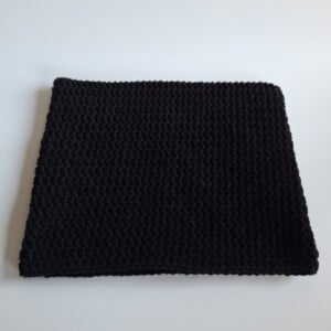 Gehaakte muts 'Basic black'