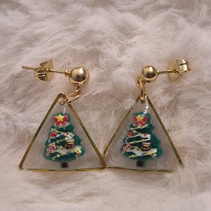 Kerstboom Resin driehoekige goude oorbellen