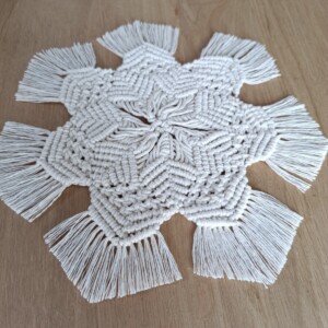 Macramé Servet op tafel