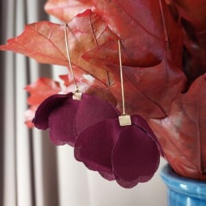 Tulip Petal Earrings - Burgundy