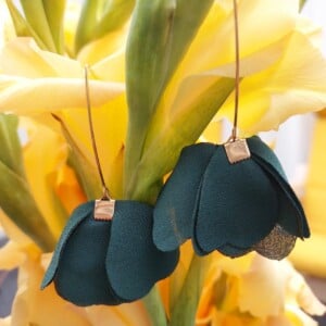 Tulip Petal Earrings - Green