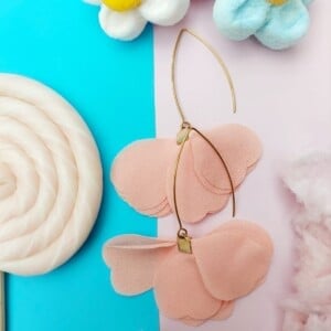 Tulip Petal Earrings - Pastel Peach