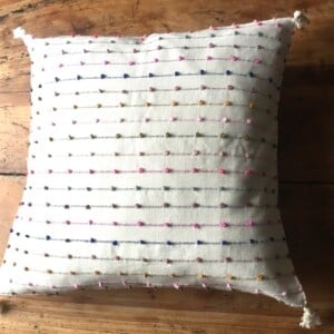 Mexicaanse handgemaakt kussenhoezen, Beige / kleurrijk, regio Chiapas, gemaakt op een weefgetouw, mexicaanse textiel, mexicaanse decoratie, mexicaans ontwerp.