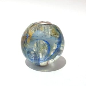 Glaskraal groot gat blauw