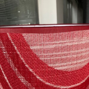 Handgemaakte roze lampenkap met unieke vintage ikea voet blauw