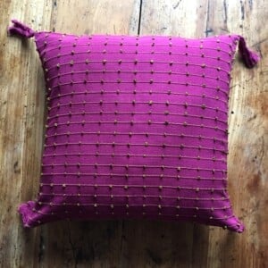 Mexican cushion cover, Chiapas region, funda para cojin en telar, mexican textil decoration, mexican fabrics, mexican design.