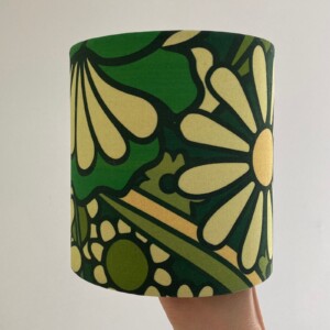 Retro stijl handgemaakte lampenkap groen met bloemen