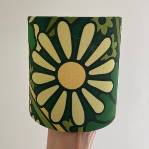 Retro stijl handgemaakte lampenkap groen met bloemen