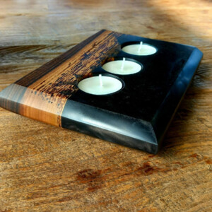 Waxine licht houder walnouthout en epoxy zwart