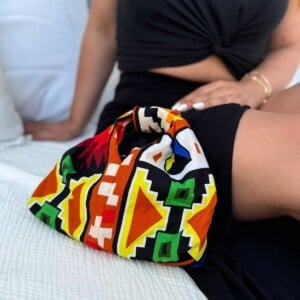 Zuri tasje kente