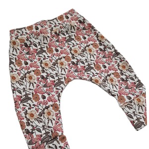 Broekje- harembroekje- bloemen- rib jersey
