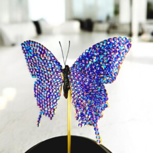 Echte papilio vlinder met Swarovski kristal 23ct verguld en opgezet onder dome - gelimiteerde editie