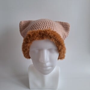 Gehaakte muts met imitatiebont 'Dusty pink & brown'
