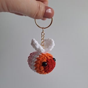 Gehaakte sleutelhanger 'Lesbian bee'