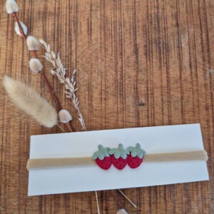 Haarbandje met mini aardbeien