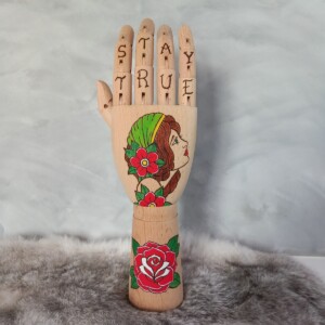 Kunst houten Tattoo hand dame