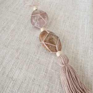 Becoming a mom hanger, edelsteen hanger met rozenkwarts en maansteen