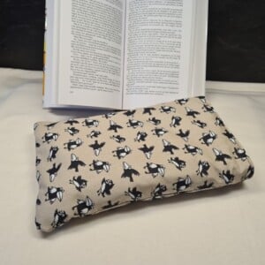 Booksleeve Raven Tales - neem je boeken onderweg mee