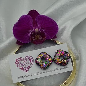 Handgemaakt epoxy oorstekers 'ruit' - glittermix