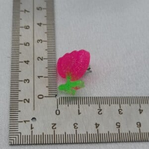 Handgemaakte epoxy oorstekers 'tulp' - neon roze