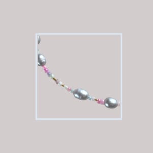 Ketting met Zoetwaterparels en multi colour kraaltjes