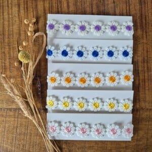 Bloemenhaarbandjes doorlopend in verschillende kleuren