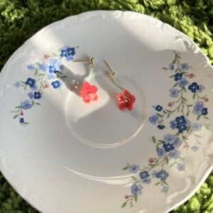 Delicate Micro Gehaakte Kersenbloesem Oorbellen