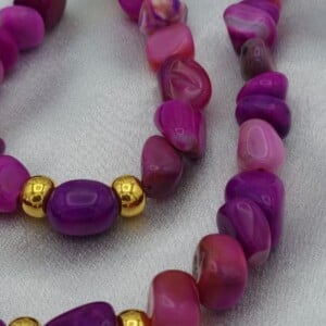 Handgemaakte sieraden set natuursteen - Magenta