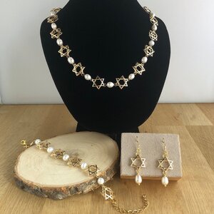 Herinnering & Hoop, Sieradenset van ketting, armband en oorbellen met Davidster en parels