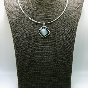 Infinity Shell Small Necklace