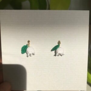 Micro gehaakte vergeet-mij-nietje oorbellen