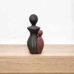 Modern 3d geprint beeldje mama met 1 kind