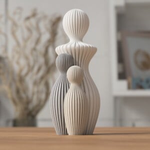 Modern 3d geprint beeldje mama met 2 kinderen