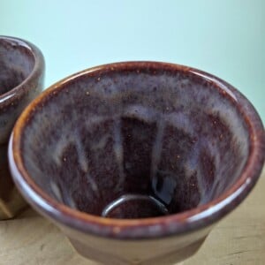 2 keramiek koffiebekers Merlot Small