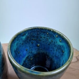 2 keramiek koffiebekers Space
