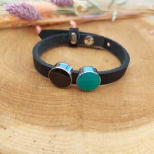Armbandje met schuifbedels zwart