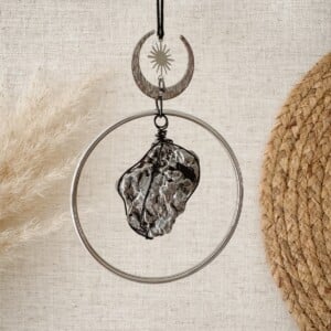 Hanger met Campo del Cielo meteoriet, een krachtige decoratie met buitenaardse energie