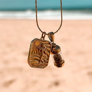 Laguna Beach Pendant Surfgirl Ketting Goud