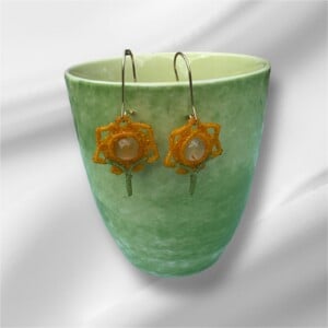 Oorbellen Gele Bloem - jade