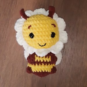 Schattige gehaakte knuffel Bijtje: De Zoete Vriend voor Kleine dromers!