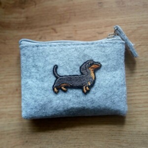 Teckel Portemonnee, Hond Muntzakje met Rits, Vilt Creditcardhouder, Cadeau voor een Hond Liefhebber