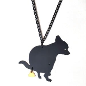 The Golden Turd ketting (chihuahua) roze