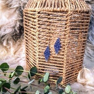 handgemaakte kralenoorbellen matblauw